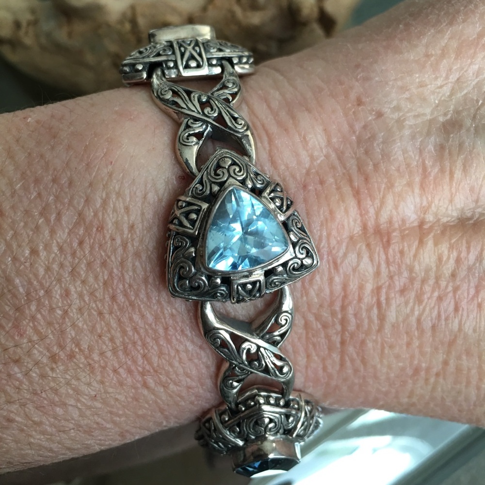 925 Silver Bali bracelet Blue Topaz type stone